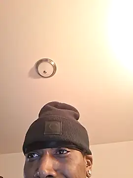 bigboytoy912 online show from March 8, 2:04 am