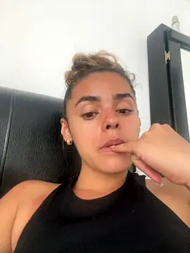 ZoeJohnsoon online show from November 19, 5:13 pm