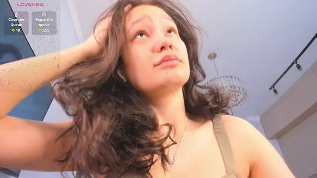 miss shine online show from March 22, 4:03 am