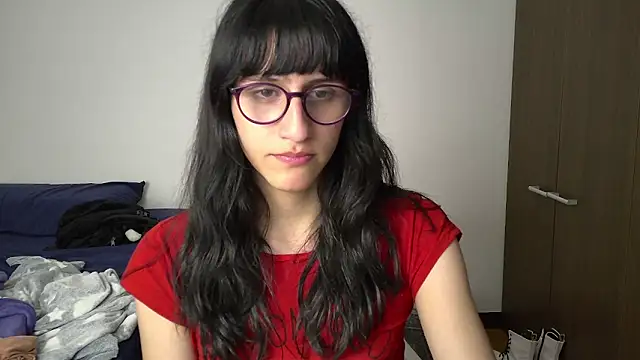 Snapshot of Alice_love29 chatting on January 12, 3:17 am Alice love29 online show from January 12, 3:17 am