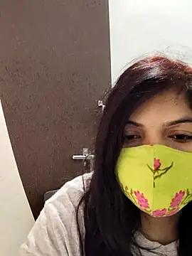 illay love online show from February 8, 10:39 am