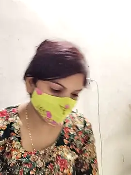 illay love online show from March 7, 1:07 pm