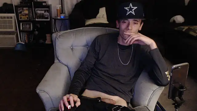 Snapshot of MrKingDick607 chatting on February 8, 2:36 am MrKingDick607 online show from February 8, 2:36 am