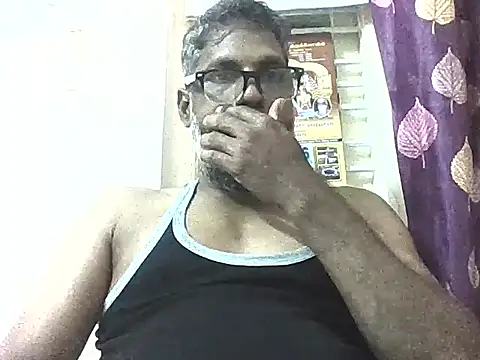 Snapshot of prakmat chatting on July 15, 3:28 pm prakmat online show from July 15, 3:28 pm