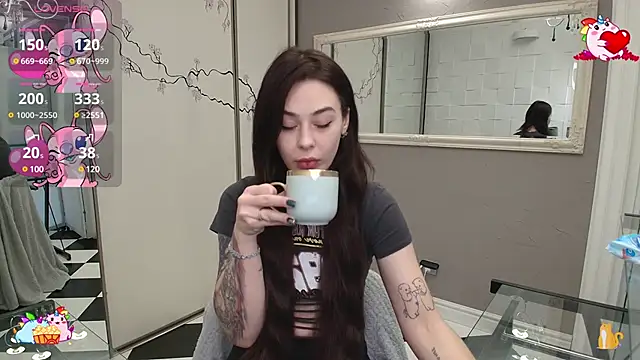 NataliMillers online show from December 17, 6:56 am