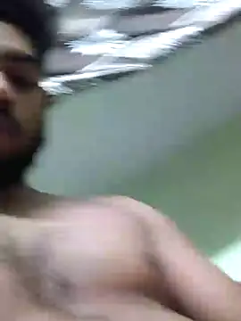 Snapshot of Rajsingh9650 chatting on January 10, 3:39 am Rajsingh9650 online show from January 10, 3:39 am