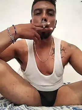 Snapshot of alfredyy55 chatting on September 28, 3:50 pm alfredyy55 online show from September 28, 3:50 pm