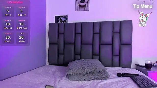 Sophia Lemos online show from December 5, 2:22 pm
