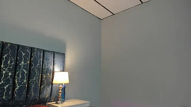 Sophia Lemos online show from October 23, 1:54 pm