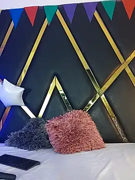 Adel Nesbiit online show from September 27, 7:41 pm