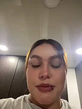 SofiaJoness  online show from May 4, 8:16 pm