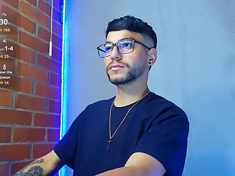 Leandro valenzuela online show from October 29, 3:20 am