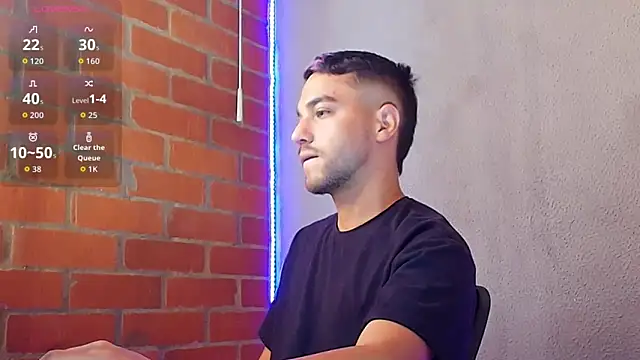 Leandro valenzuela online show from February 8, 3:48 pm