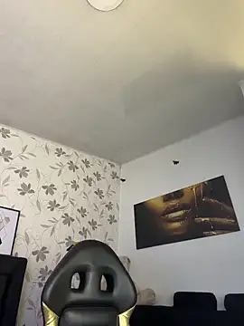 ElaaPerez online show from March 12, 7:53 pm