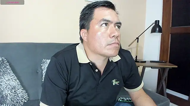 Snapshot of Jhonatan_Morales_S chatting on February 8, 4:25 am Jhonatan Morales S online show from February 8, 4:25 am