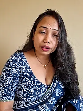 DREAM GIRL-30 online show from February 24, 9:07 am