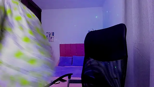 Charlee pink online show from September 25, 11:25 am