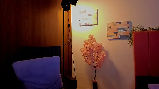 Charlee pink online show from March 15, 7:09 pm