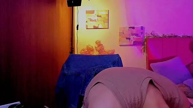 Charlee pink online show from March 22, 8:34 pm