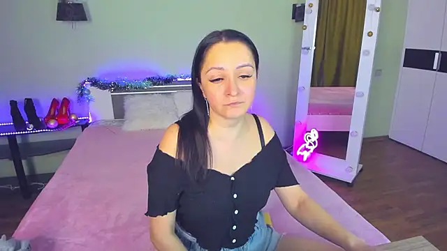 AngellLika online show from December 5, 4:34 pm