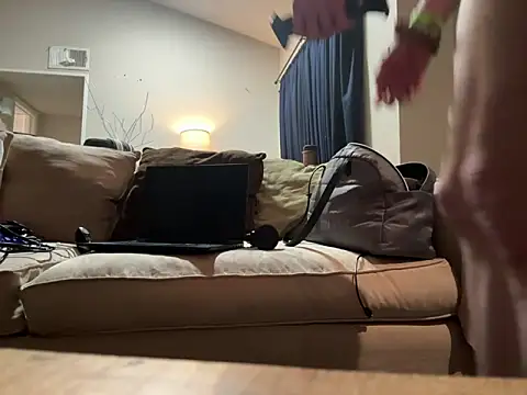 ChillzPnp online show from March 3, 5:20 am