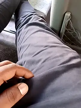 Snapshot of walkollanew99 chatting on December 6, 9:54 am walkollanew99 online show from December 6, 9:54 am