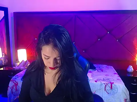 Snapshot of Julietacollins06 chatting on May 4, 1:29 pm Julietacollins06 online show from May 4, 1:29 pm