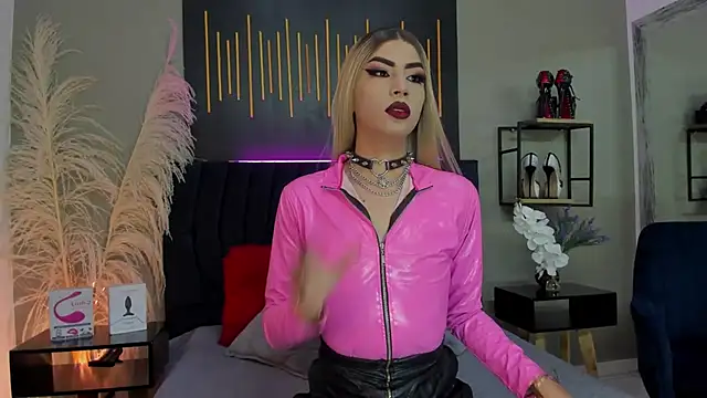 BrianaSchafer online show from February 10, 4:14 pm