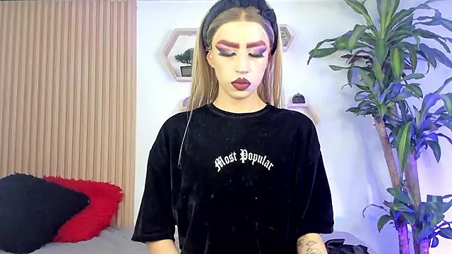 BrianaSchafer online show from October 16, 5:14 pm