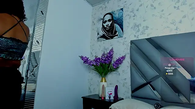 Snapshot of moon_HoneyX chatting on March 10, 3:09 pm moon HoneyX online show from March 10, 3:09 pm