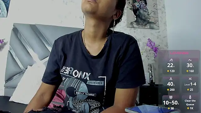 Snapshot of moon_HoneyX chatting on March 12, 12:15 pm moon HoneyX online show from March 12, 12:15 pm