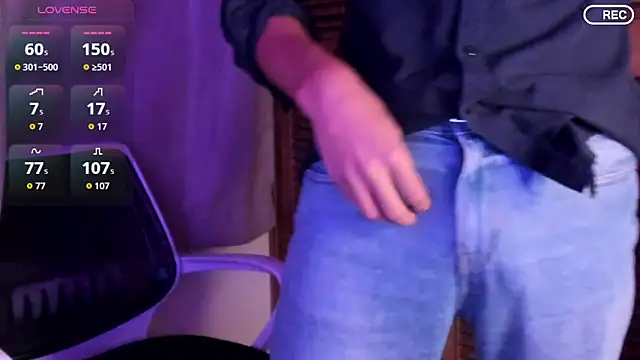 Snapshot of Nicholasrodrii chatting on October 7, 12:08 am Nicholasrodrii online show from October 7, 12:08 am