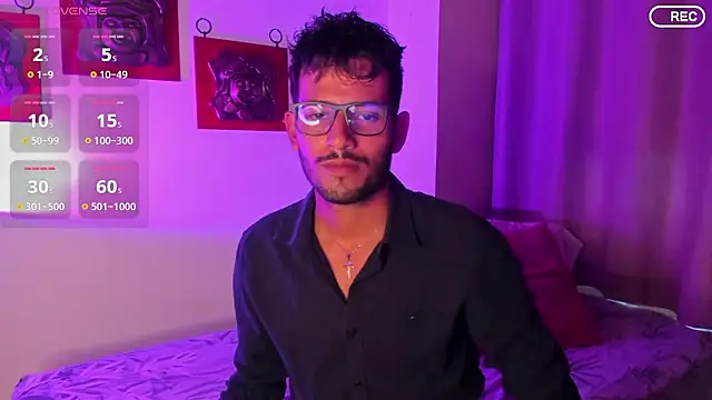 Snapshot of Nicholasrodrii chatting on January 9, 10:22 pm Nicholasrodrii online show from January 9, 10:22 pm