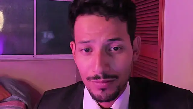 Snapshot of Nicholasrodrii chatting on February 6, 11:30 pm Nicholasrodrii online show from February 6, 11:30 pm