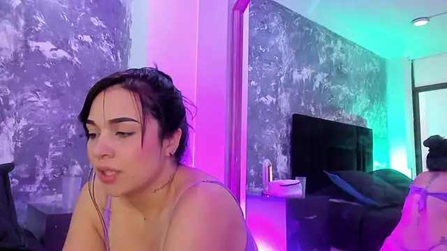 brianaGuzman online show from January 10, 3:58 pm