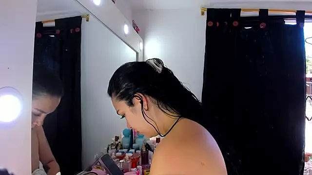brianaGuzman online show from July 24, 6:39 pm