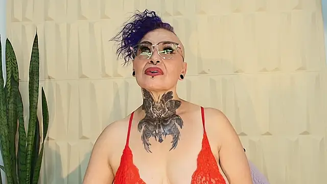 SandyyRose online show from March 7, 10:10 pm