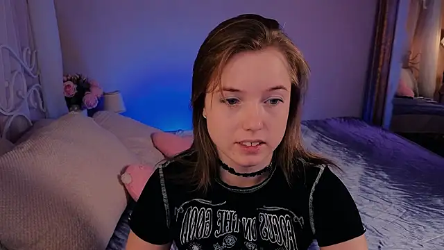 Snapshot of mary_ton chatting on March 5, 5:36 am mary ton online show from March 5, 5:36 am