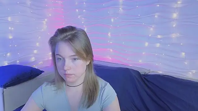 Snapshot of mary_ton chatting on March 10, 5:12 am mary ton online show from March 10, 5:12 am