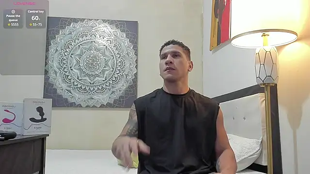 nakedfoam1 online show from November 5, 4:56 am