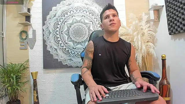 nakedfoam1 online show from January 19, 3:21 am