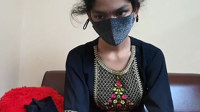 Srabontii online show from December 4, 9:12 pm