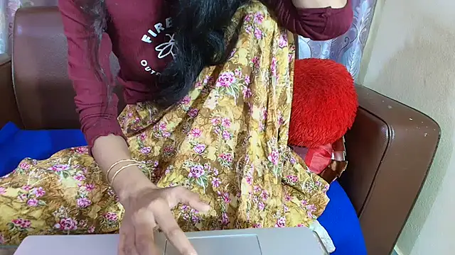 Srabontii online show from February 26, 9:58 pm