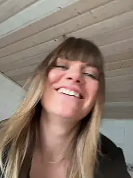 Milla  one online show from February 4, 12:55 pm