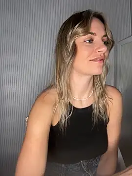 Milla  one online show from October 20, 7:20 am