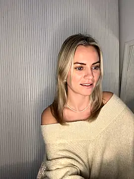 Milla  one online show from December 14, 2:00 pm