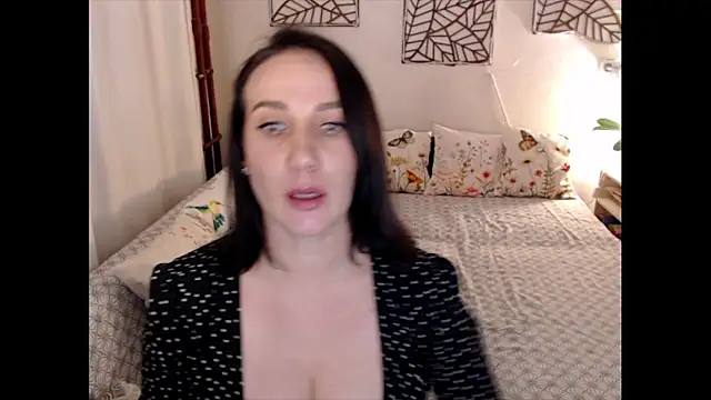 Snapshot of pepper_milf chatting on April 20, 3:48 pm pepper milf online show from April 20, 3:48 pm