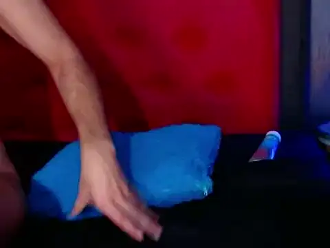 CindyandCarlo online show from March 3, 6:33 pm