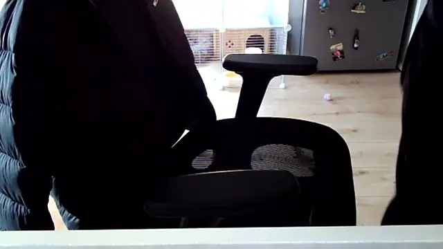 Snapshot of ElViko11 chatting on March 20, 8:08 am ElViko11 online show from March 20, 8:08 am