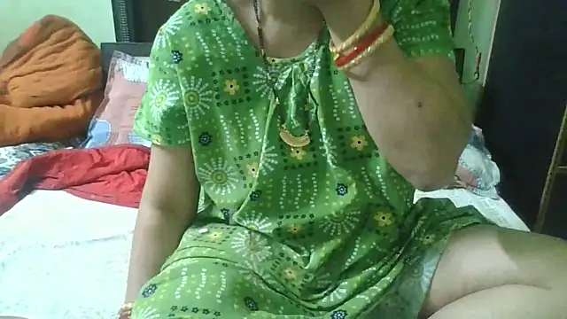 Snapshot of couplesuni chatting on October 26, 2:01 pm couplesuni online show from October 26, 2:01 pm